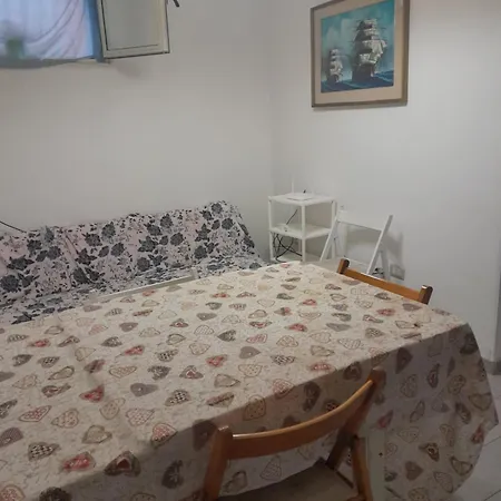 Due Letto A 100 Mt Dal Lido 公寓 *